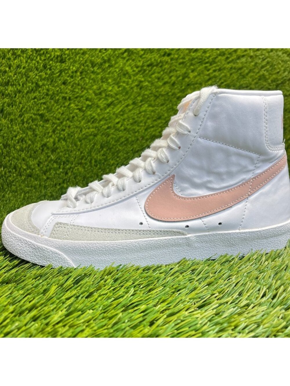 Nike Blazer Mid 77 Vintage Womens Size 8 White Pink Athletic Shoes Sneakers - Picture 3 of 10